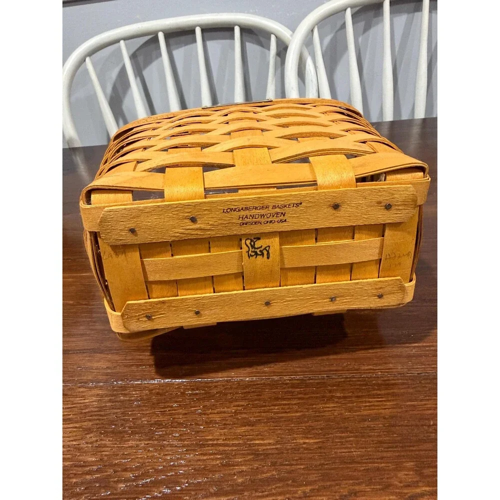 Longaberger 1999 Edition Dresden Tour Basket Wood Swing Handle Metal Plaque Hand